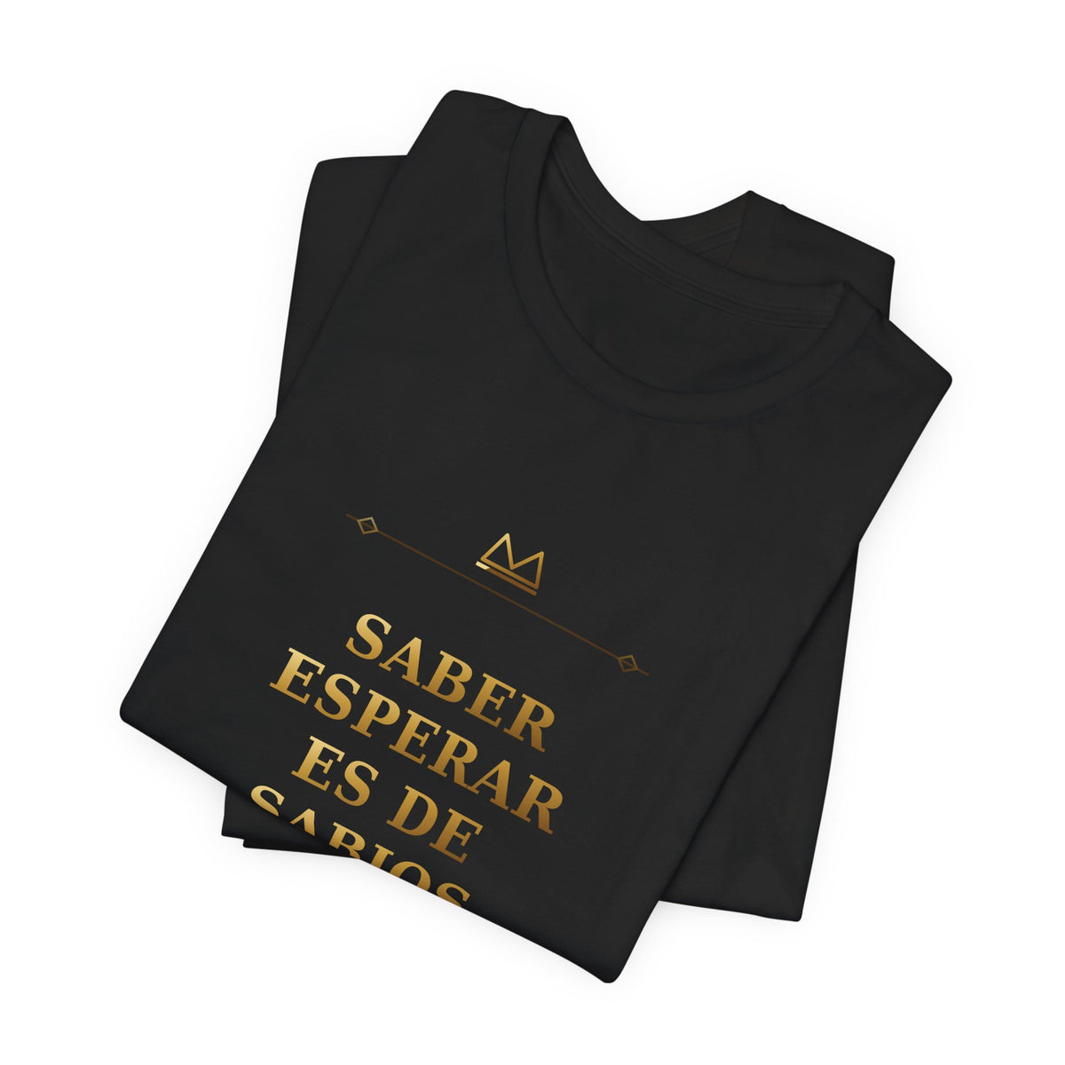 SABER ESPERAR ES DE SABIOS — Ogunda 3 Minimal T-Shirt product mockup view 4